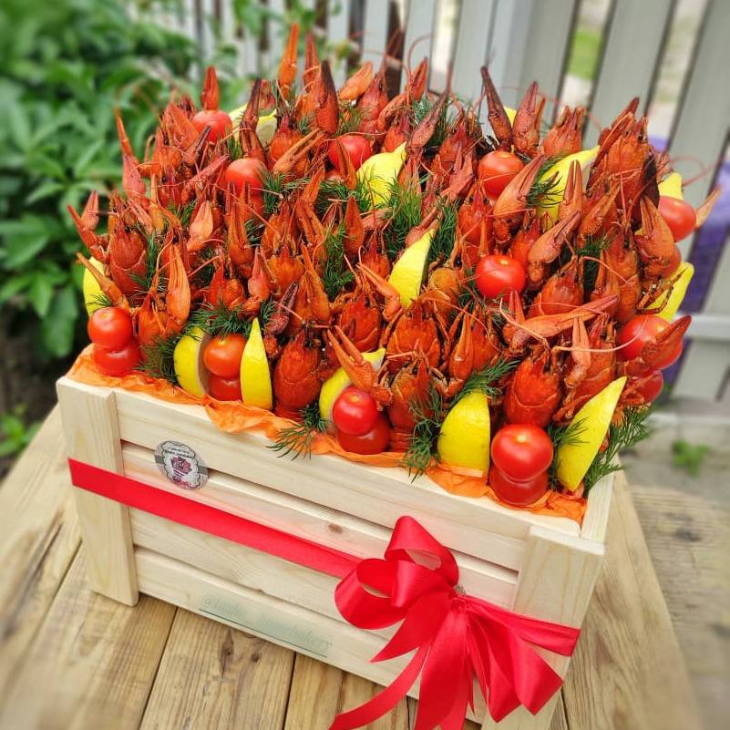 Buket-dlya-muzhchiny-139.-YAshhik-s-rakami-cherri-i-limonom.-Podarok-Pape.jpg